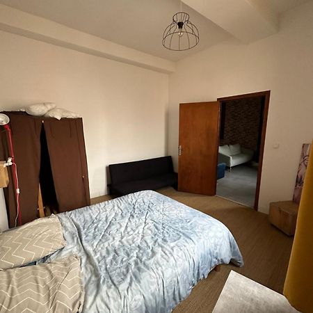 Appartement refait à neuf + parking gratuit Perpinhã Exterior foto