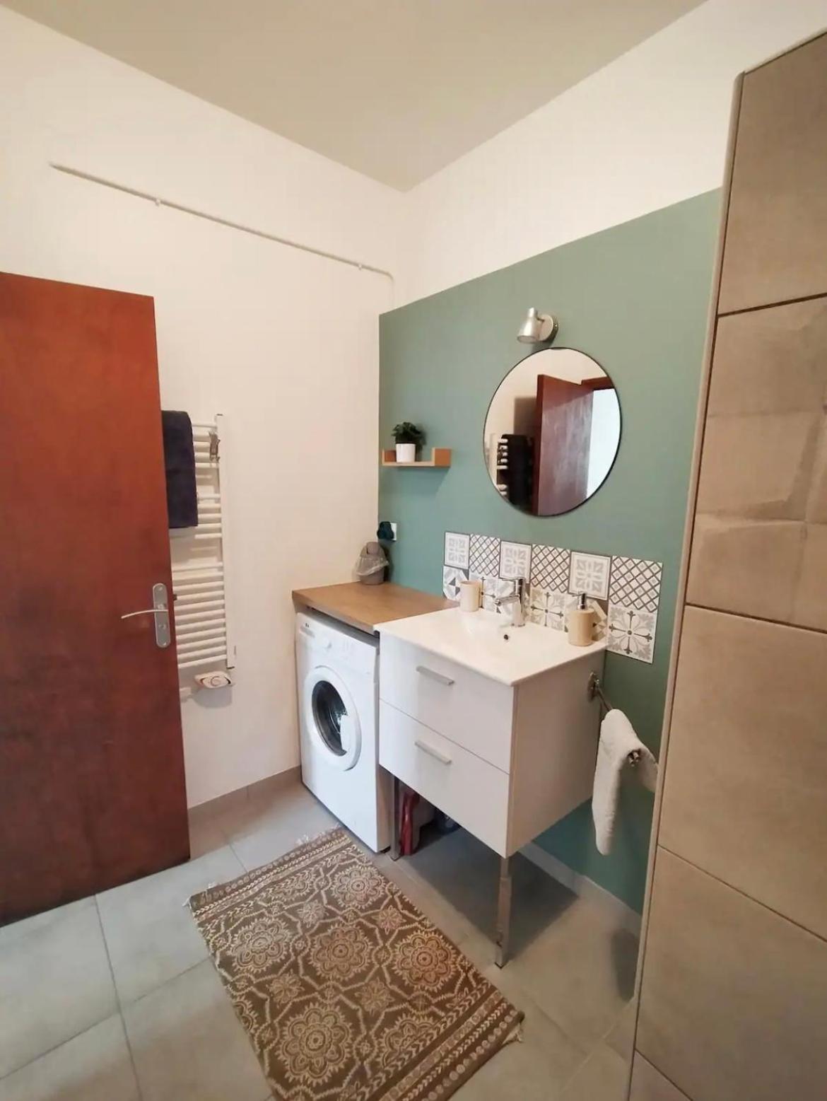 Appartement refait à neuf + parking gratuit Perpinhã Exterior foto